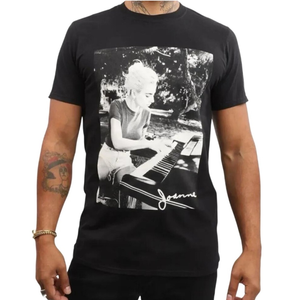 LADY GAGA Joanne World Tour T-shirt, Size Unisex Medium